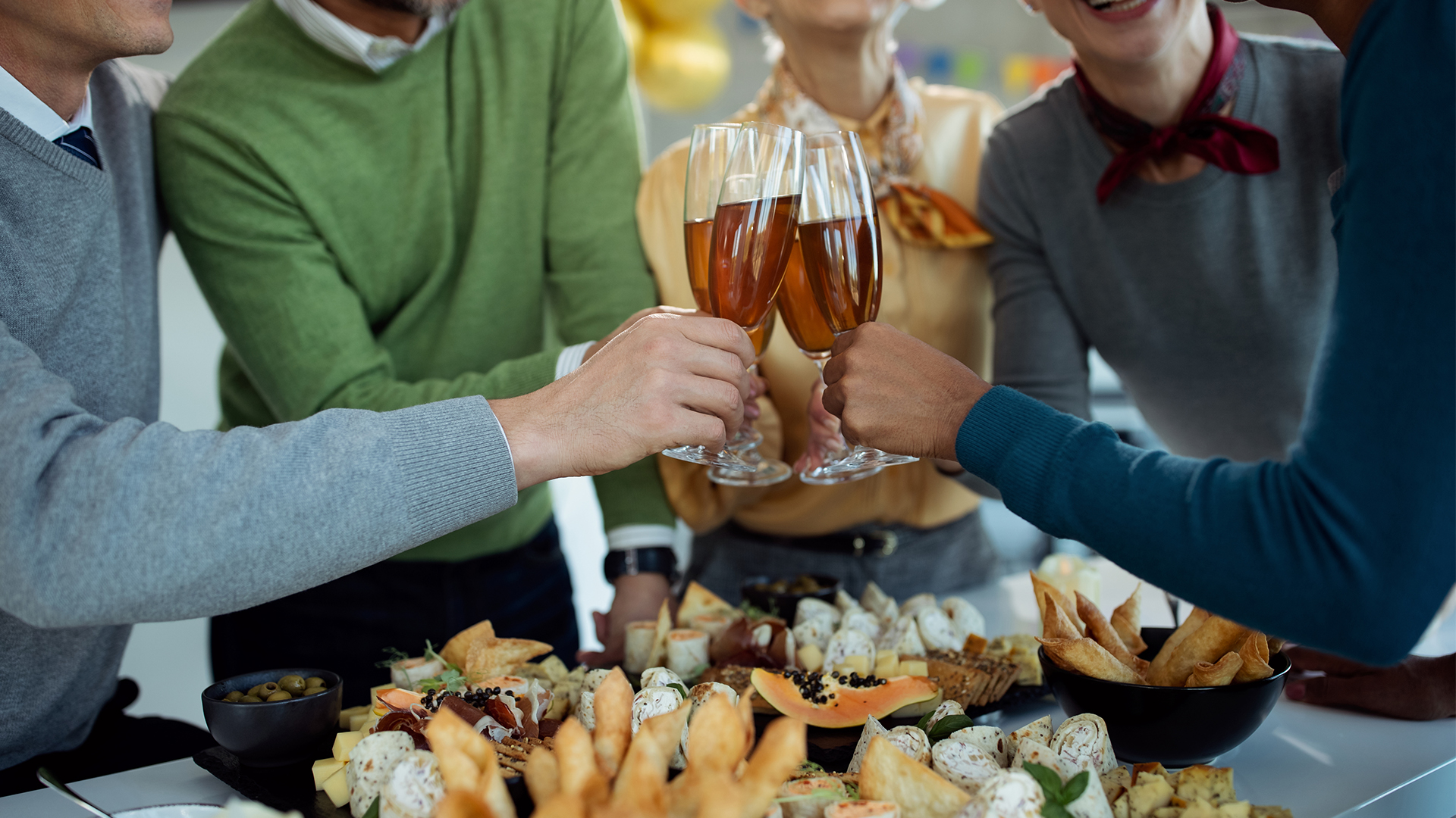 Area Man Treats Colleague to Dinner, Drinks ~ Deductible Business Expense?
