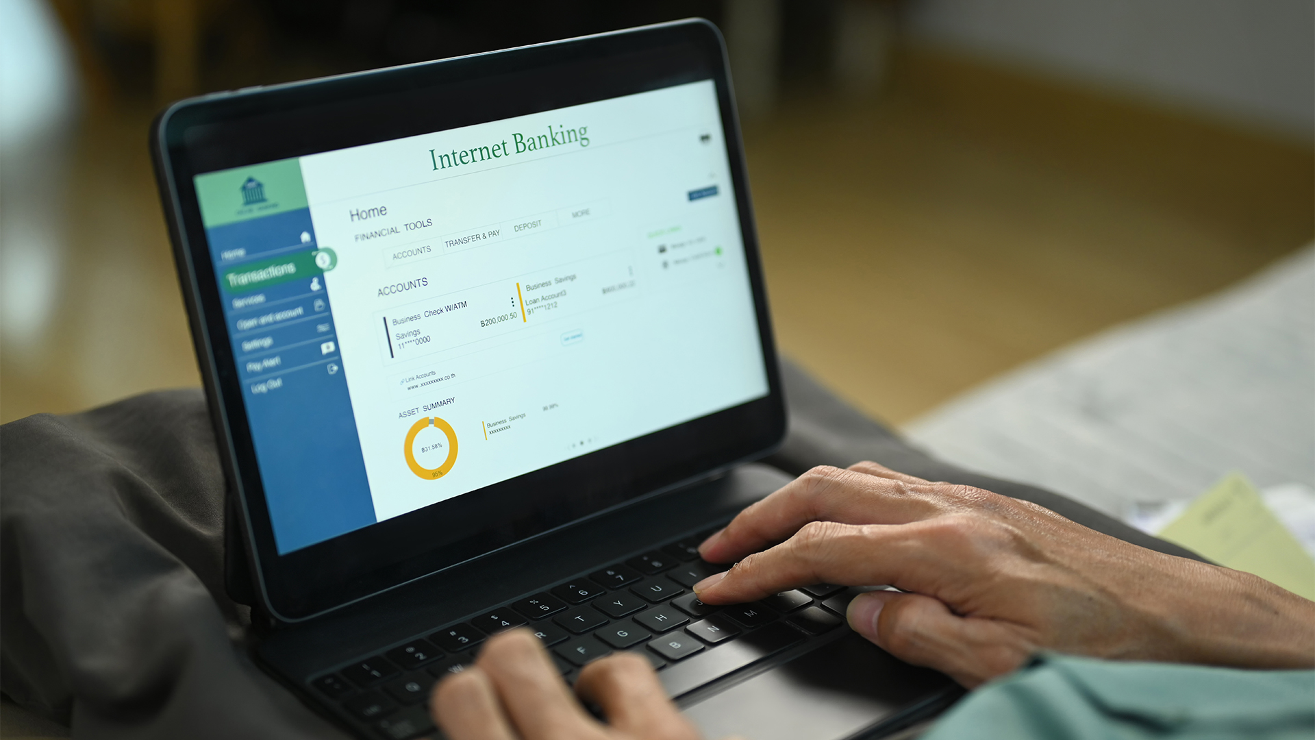 Using Direct Deposit is a Smarter Option for your Refund.